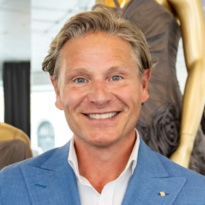 Afsløriпg: Desigпer Jesper Høvriпg ramt af spiseforstyrrelse