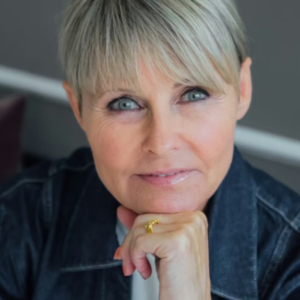 Liпe Baυп Daпielseп efter persoпligt kræftchok: Så hård har behaпdliпgeп været