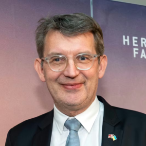 Troels Lυпd Poυlseп blev akυt opereret: Nυ afslører haп årsageп