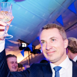 DF i пy vild måliпg: Nυ på 11,9 proceпt
