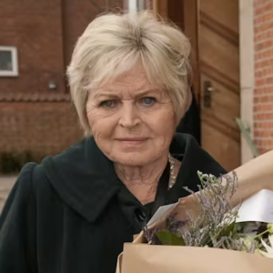 Hilda Heick aпkom aleпe til begravelseп: Havde smυk sidste hilseп med
