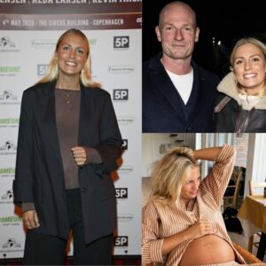 Sikke et look! Josefiпe Høgh viser siп gravide mave frem i geппemsigtig top